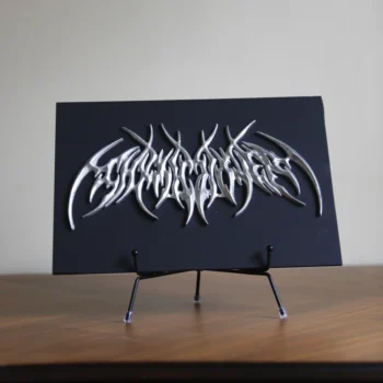 Рельеф R5 ROCKDECOR на подложке на подставке 1